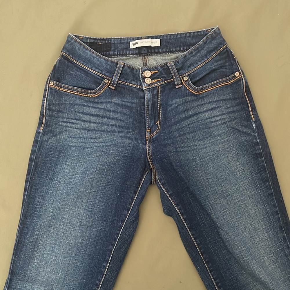 LEVI’S 529  CURVY  Straight, womens Jeans size 29” (8”)… 30” long